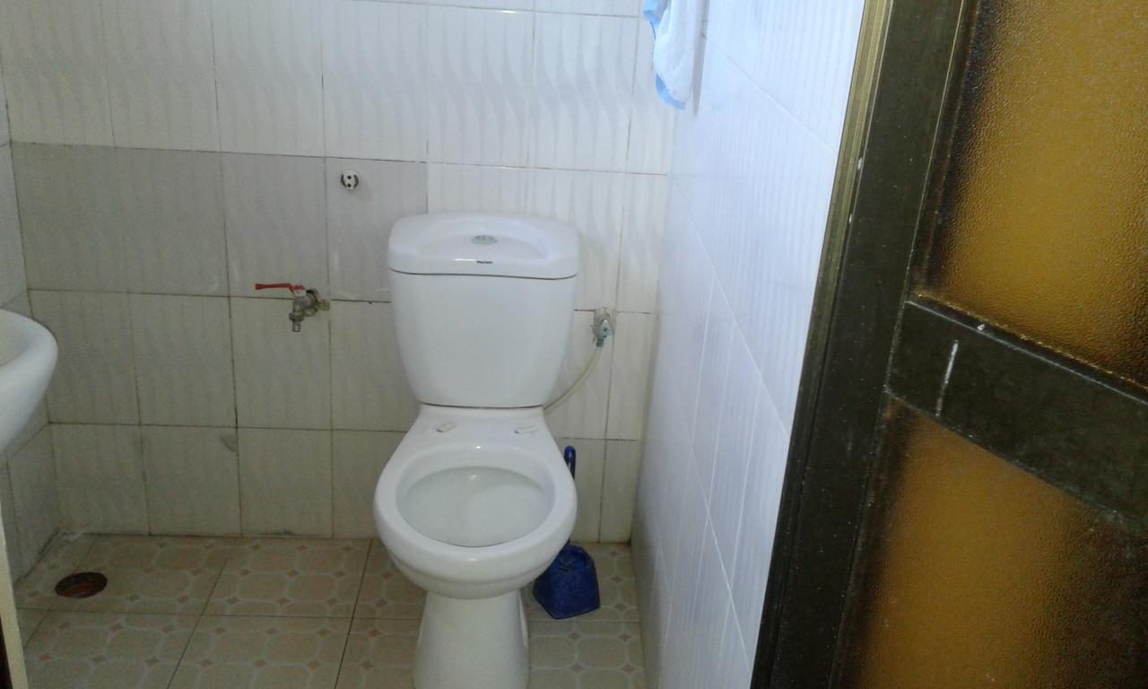 Jj & Je Family House Hostel Dar es Salaam Exterior photo